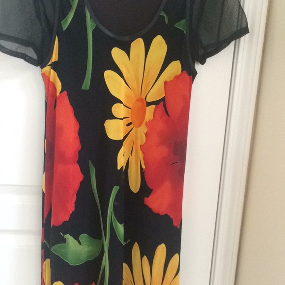 No Brand Name Dresses & Skirts - Beautiful Floral Dress In Size: 38